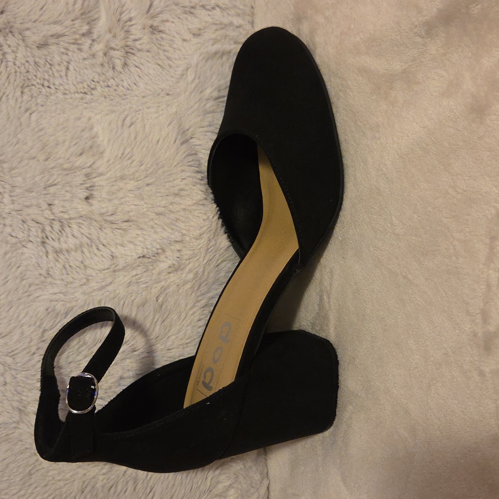 Pop Women's Elegant Black Heels, New In Box